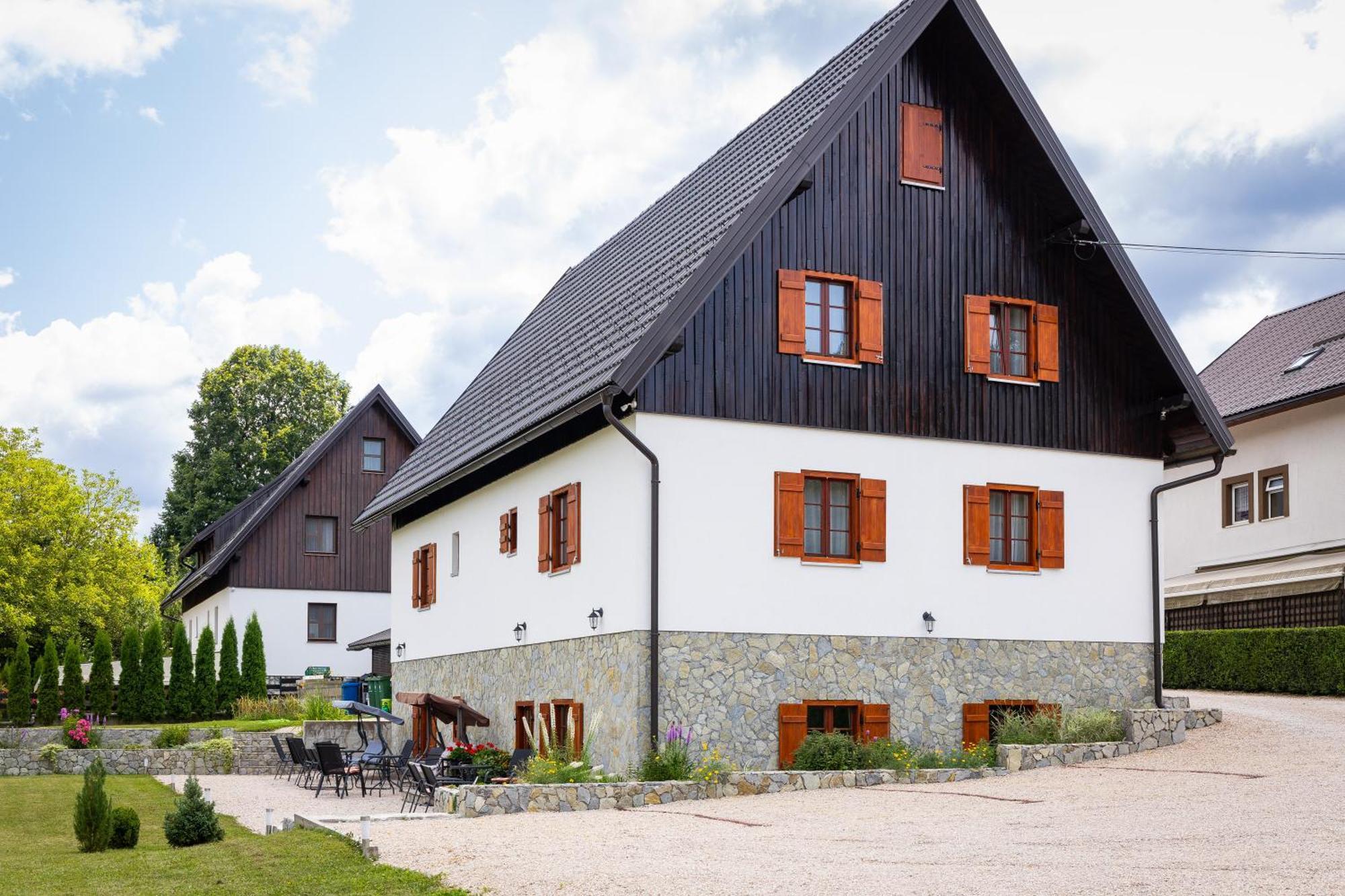 Green Lakes House Hotel Mukinje Exterior foto